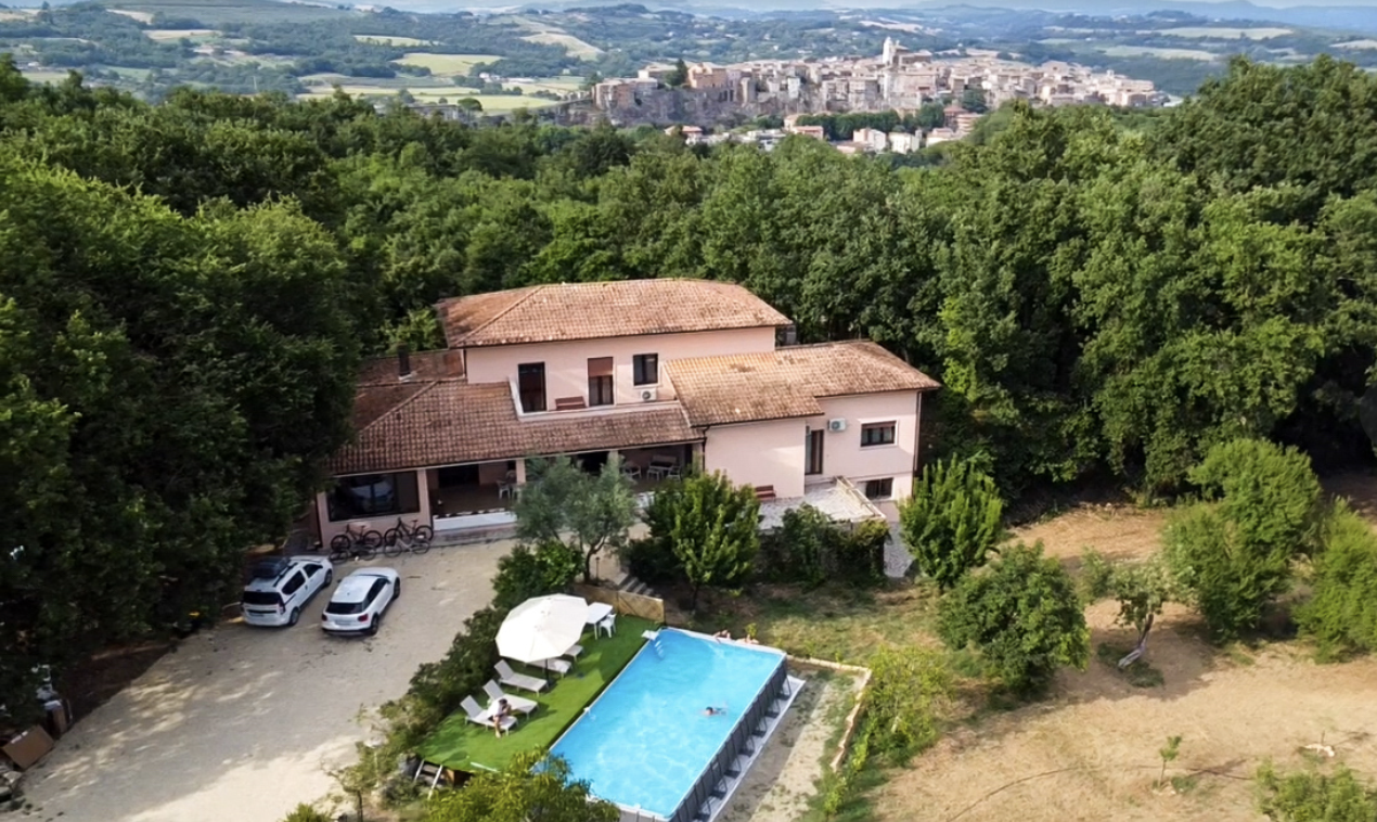 Work, Pizza Nights & Slow Living Near Rome